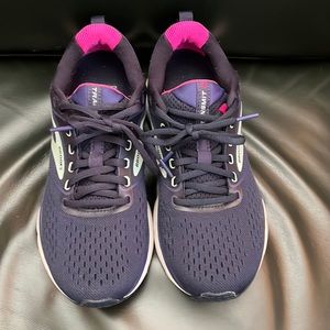 Brooks transmit 3 cushion neutral